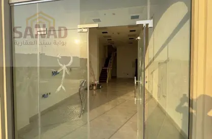 محل تجاري - استوديو - 1 حمام للايجار في بن عمران - فريج بن عمران - الدوحة