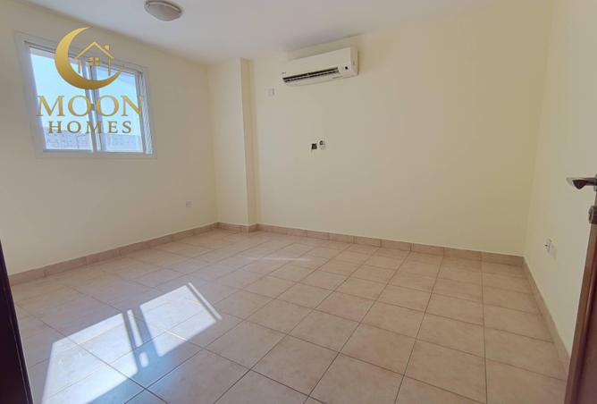 975485 - Property Image 2