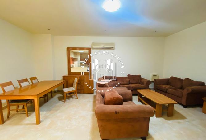 894490 - Property Image 3