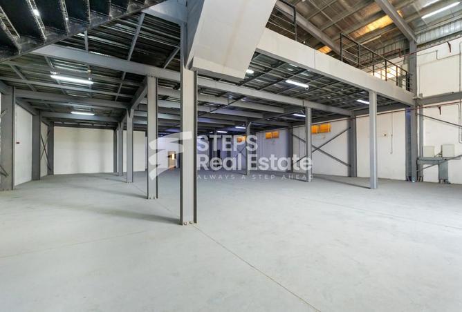 995351 - Property Image 2