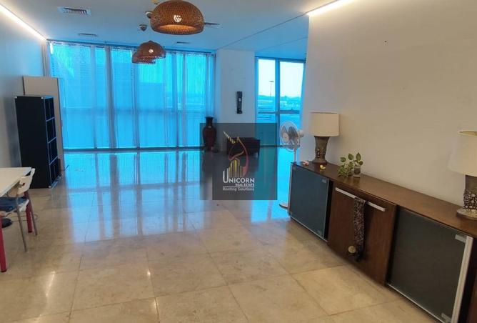 932599 - Property Image 2