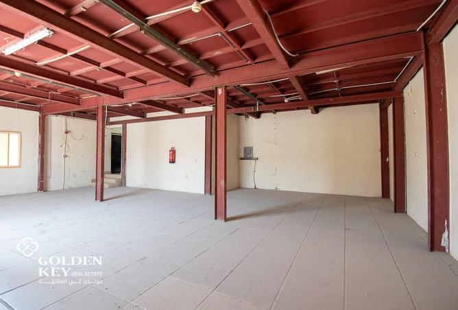 855437 - Property Image 2