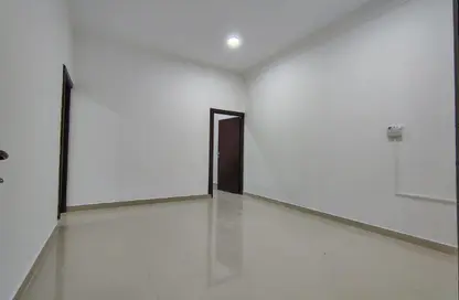 Apartment - 1 Bedroom - 1 Bathroom for rent in Umm Al Seneem Street - Ain Khaled - Doha