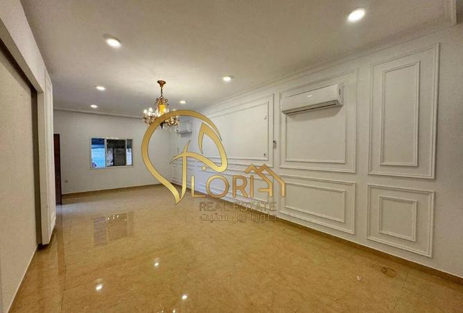 1005819 - Property Image 3