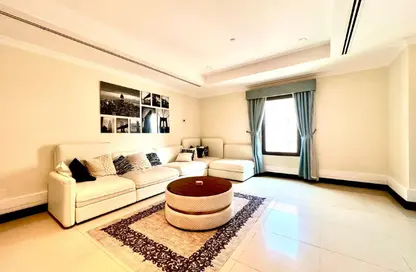 Apartment - 2 Bedrooms - 2 Bathrooms for rent in One Porto Arabia - Porto Arabia - The Pearl Island - Doha