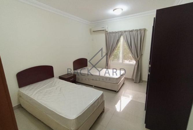 963575 - Property Image 2