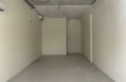 Retail - Studio - 1 Bathroom for rent in Al Azizia Street - Al Aziziyah - Doha