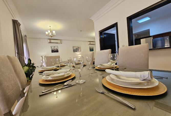 990885 - Property Image 2