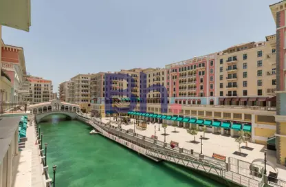 Apartment - 2 Bedrooms - 3 Bathrooms for sale in Gondola - Qanat Quartier - The Pearl Island - Doha