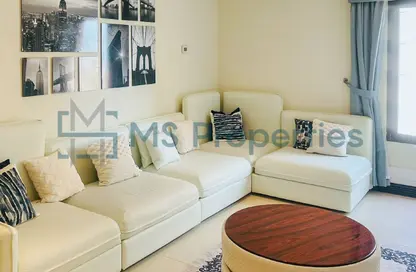 Apartment - 1 Bedroom - 2 Bathrooms for rent in West Porto Drive - Porto Arabia - The Pearl Island - Doha