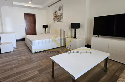 Apartment - Studio - 1 Bathroom for rent in Viva West - Viva Bahriyah - The Pearl Island - Doha