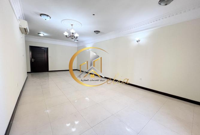 988886 - Property Image 2