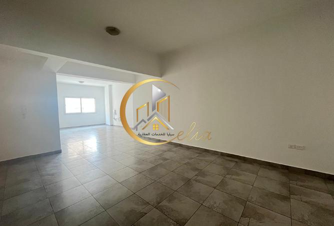 891343 - Property Image 3