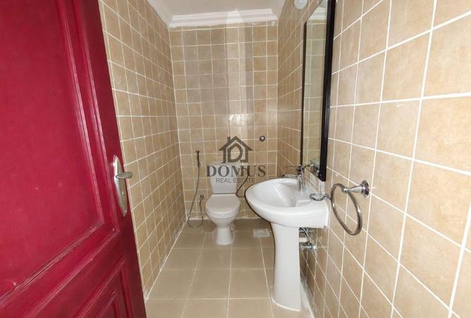 958423 - Property Image 2