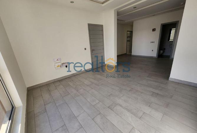 999338 - Property Main Image