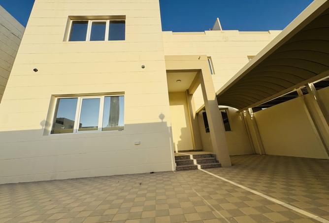 984257 - Property Image 2