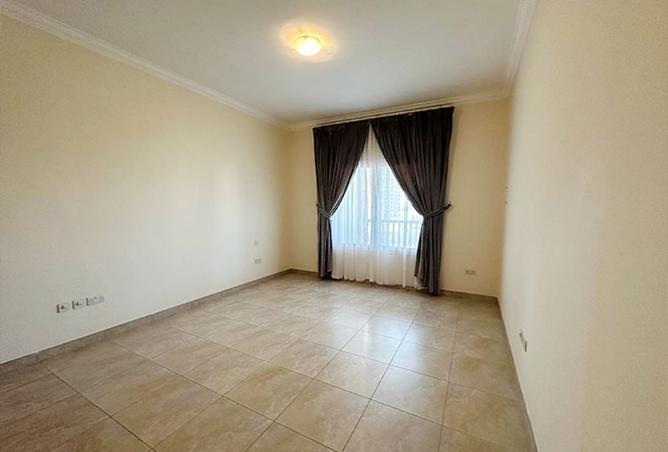 946568 - Property Image 3