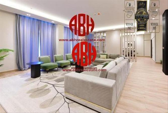 Penthouse - 4 Bedrooms - 5 Bathrooms for rent in Floresta Gardens - Floresta Gardens - The Pearl Island - Doha