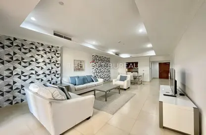 Apartment - 1 Bedroom - 2 Bathrooms for rent in West Porto Drive - Porto Arabia - The Pearl Island - Doha