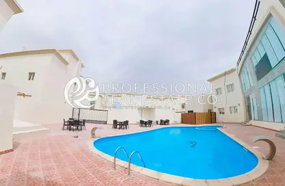 Villa - 5 Bedrooms - 6 Bathrooms for rent in Ain Khaled Villas - Ain Khaled - Doha