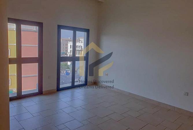 946832 - Property Image 3