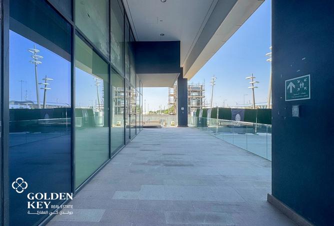 998092 - Property Image 2