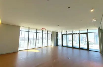 Apartment - 3 Bedrooms - 4 Bathrooms for sale in Seef Lusail Tower 1 - Seef Lusail - Lusail City - Lusail