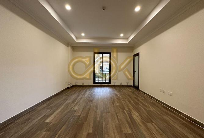 953501 - Property Image 2