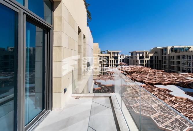 Apartment - 2 Bedrooms - 4 Bathrooms for rent in Gewan Island - The Pearl Island - Doha