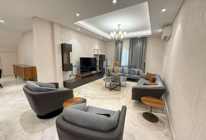 967558 - Property Image 3