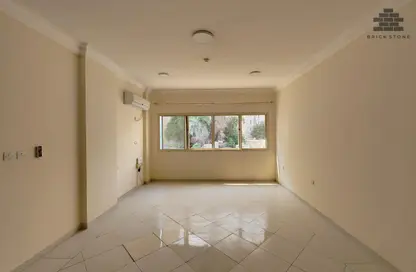 شقة - 3 غرف نوم - 2 حمامات للايجار في منتزه 7 - المنتزه - الدوحة