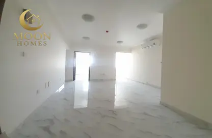 Apartment - 2 Bedrooms - 2 Bathrooms for rent in Umm Ghuwalina - Umm Ghuwailina - Doha Apartment - 2 Bedrooms - 2 Bathrooms for rent in Umm Ghuwalina - Umm Ghuwailina - Doha