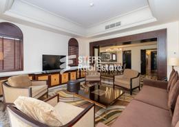 صورةغرفة المعيشة لـ: فيلا - 3 غرف نوم - 4 حمامات للكراء في شارع بحيرة الخليج الغربي - بحيرة وست لاجون - الدوحة, صورة 1