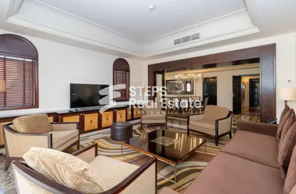 Living Room image for: Compound - 3 Bedrooms - 4 Bathrooms for rent in West Bay Lagoon Street - West Bay Lagoon - Doha, Image 1