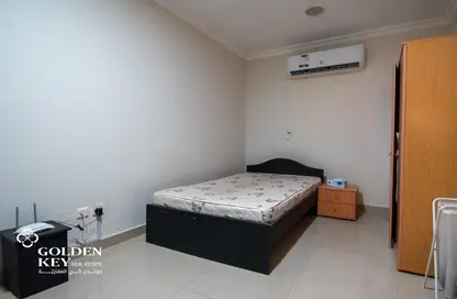 Villa - Studio - 2 Bathrooms for rent in Down Town - Down Town - Al Khor