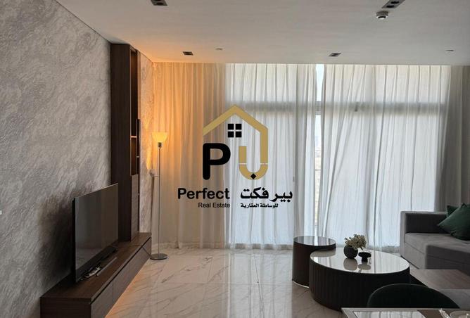 921438 - Property Image 2