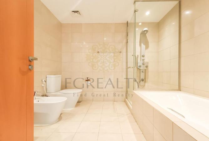 932698 - Property Image 3