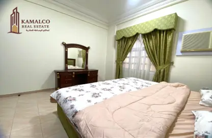 Apartment - 2 Bedrooms - 2 Bathrooms for rent in Umm Ghuwalina - Umm Ghuwailina - Doha