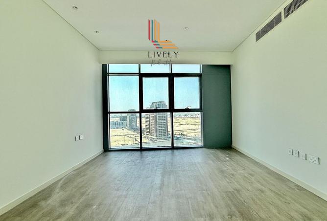 982234 - Property Image 3