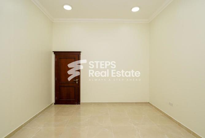 929558 - Property Image 3