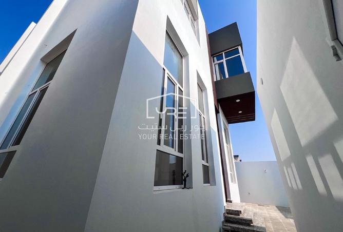 997039 - Property Image 2