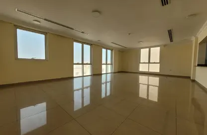 Apartment - 4 Bedrooms - 5 Bathrooms for rent in Old Airport Residential Apartments - Old Airport Road - Doha