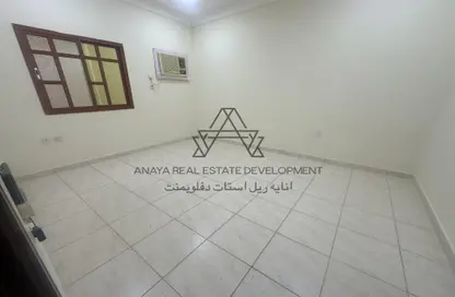 Apartment - 2 Bedrooms - 1 Bathroom for rent in Al Mansoura - Al Mansoura - Doha