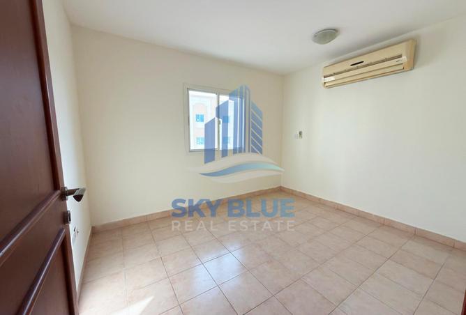 1002289 - Property Image 2