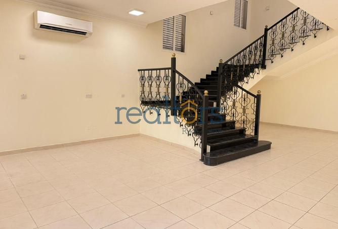 943413 - Property Image 3