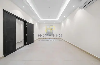 Apartment - 2 Bedrooms - 2 Bathrooms for rent in Al Nasr Street - Al Nasr - Doha