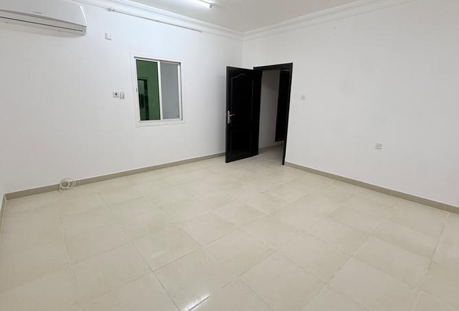 1005968 - Property Image 3