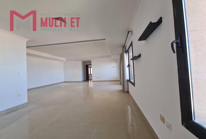 999764 - Property Image 3