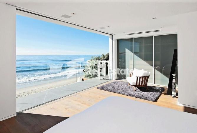 953663 - Property Image 2