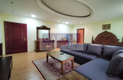 Apartment - Studio - 1 Bathroom for rent in Onaiza Street - Diplomatic Area - Doha